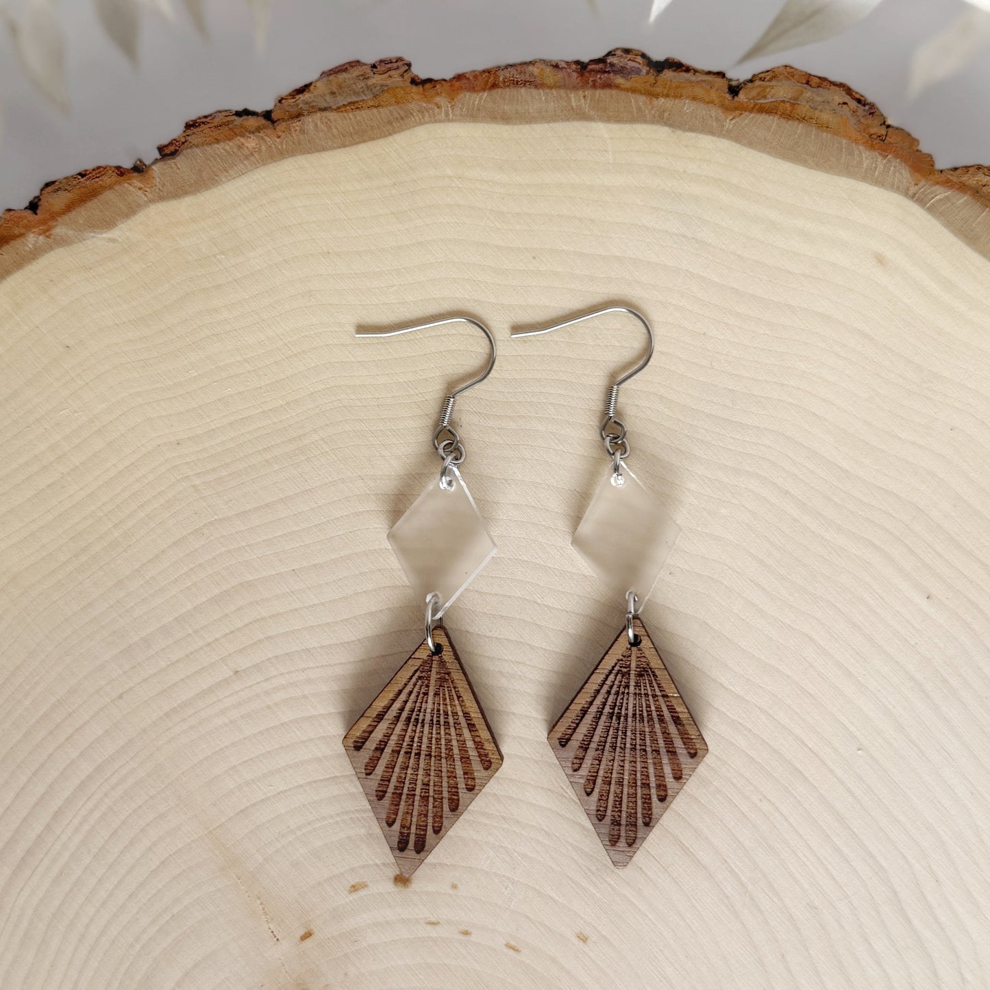 Double Diablo | lightweight modern double-diamond earrings