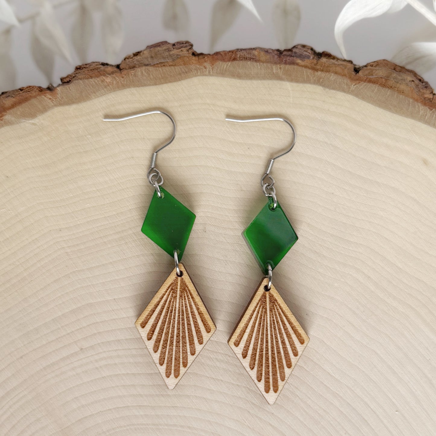 Double Diablo | lightweight modern double-diamond earrings