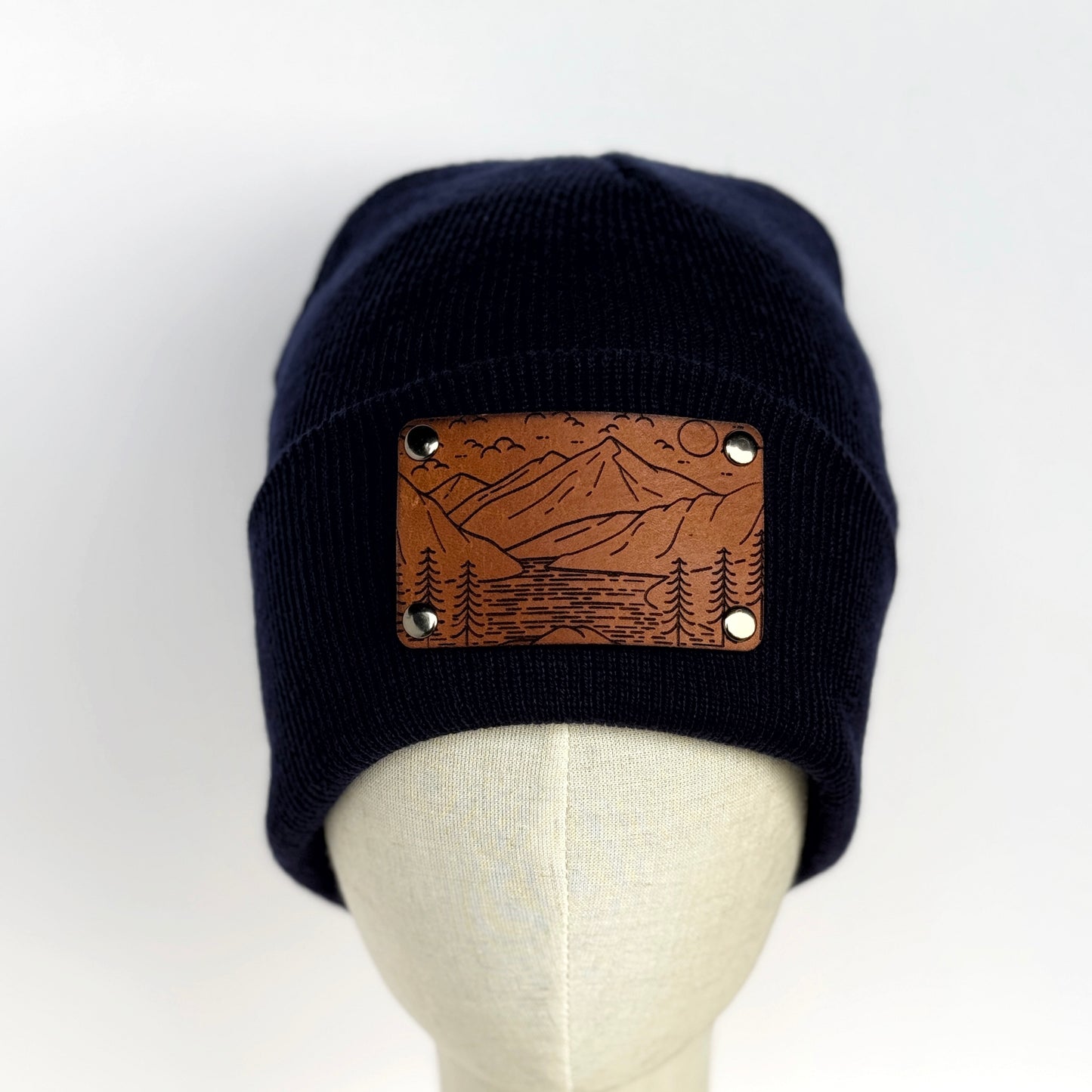 Rivers & Ridges beanie with snap on/off leather patch